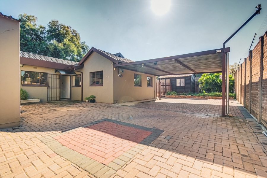 3 Bedroom Property for Sale in Eastleigh Gauteng