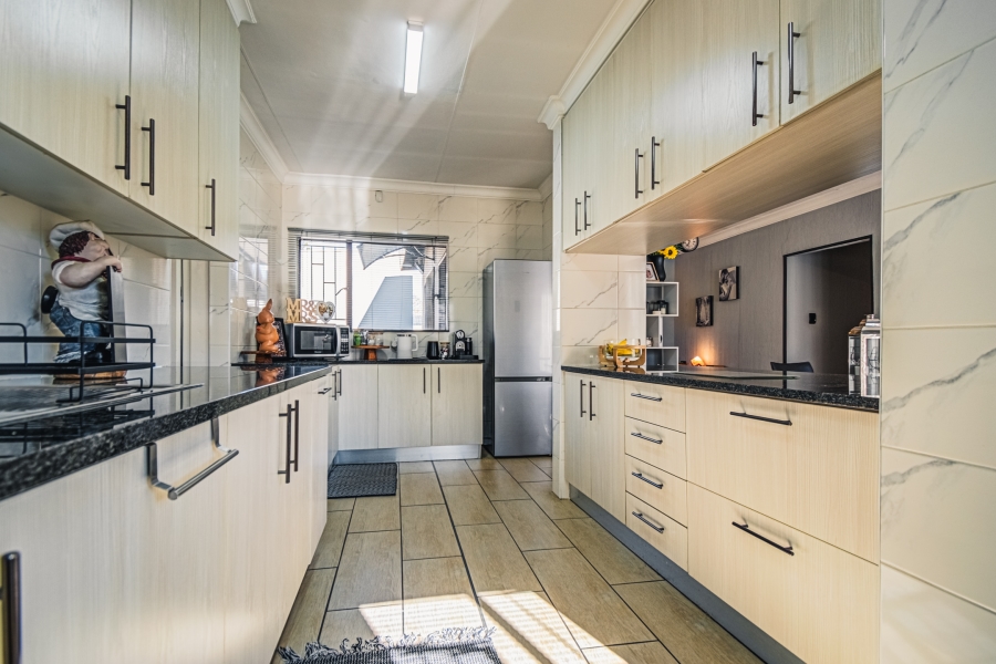 3 Bedroom Property for Sale in Eastleigh Gauteng