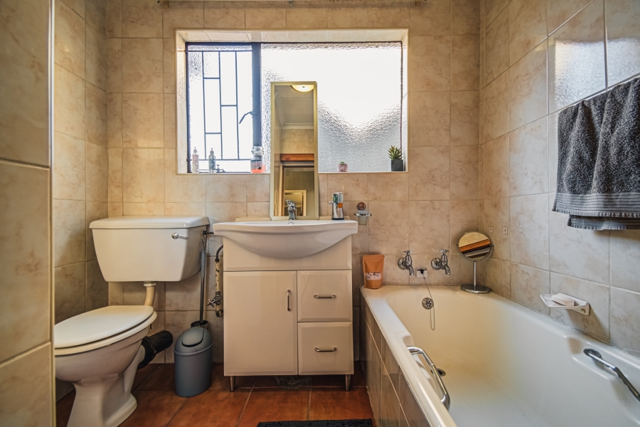 3 Bedroom Property for Sale in Eastleigh Gauteng