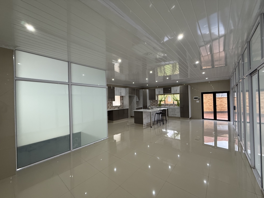 To Let 2 Bedroom Property for Rent in Parkdene Gauteng