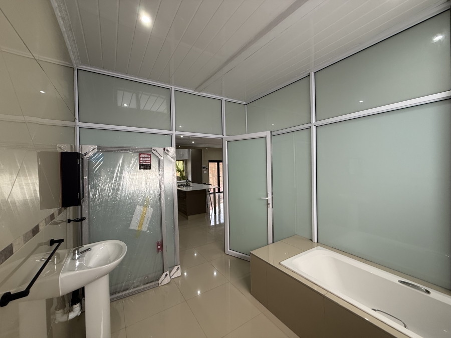 To Let 2 Bedroom Property for Rent in Parkdene Gauteng
