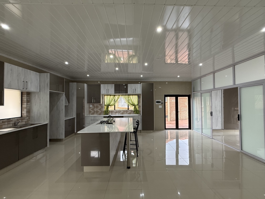 To Let 2 Bedroom Property for Rent in Parkdene Gauteng