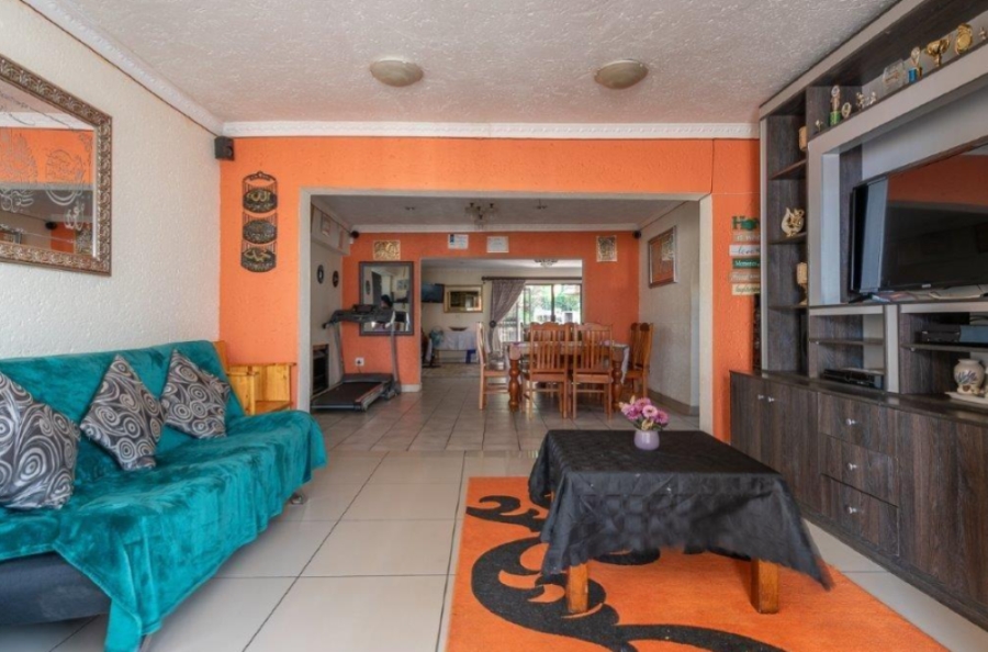 5 Bedroom Property for Sale in Winchester Hills Gauteng