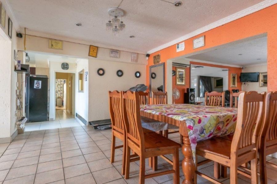 5 Bedroom Property for Sale in Winchester Hills Gauteng