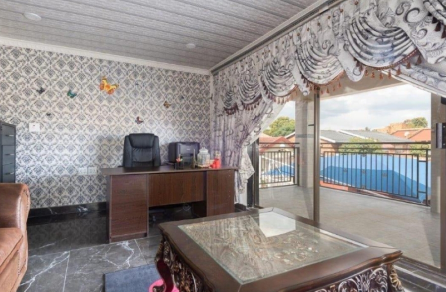 5 Bedroom Property for Sale in Winchester Hills Gauteng