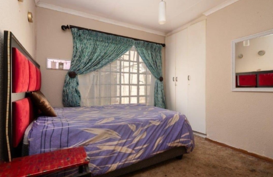 5 Bedroom Property for Sale in Winchester Hills Gauteng