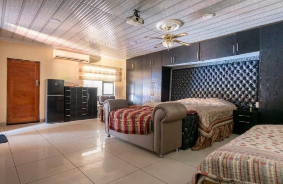 5 Bedroom Property for Sale in Winchester Hills Gauteng