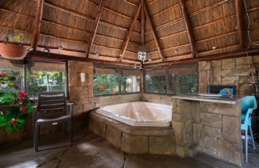 5 Bedroom Property for Sale in Winchester Hills Gauteng