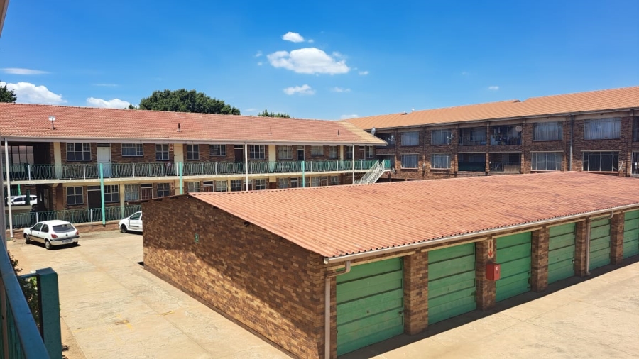 2 Bedroom Property for Sale in Vanderbijlpark CW 3 Gauteng