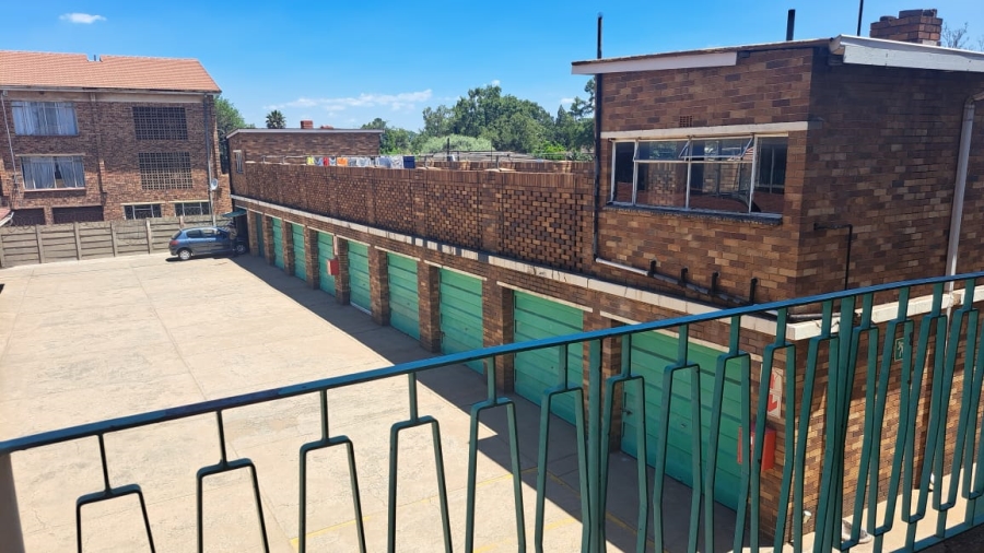 2 Bedroom Property for Sale in Vanderbijlpark CW 3 Gauteng