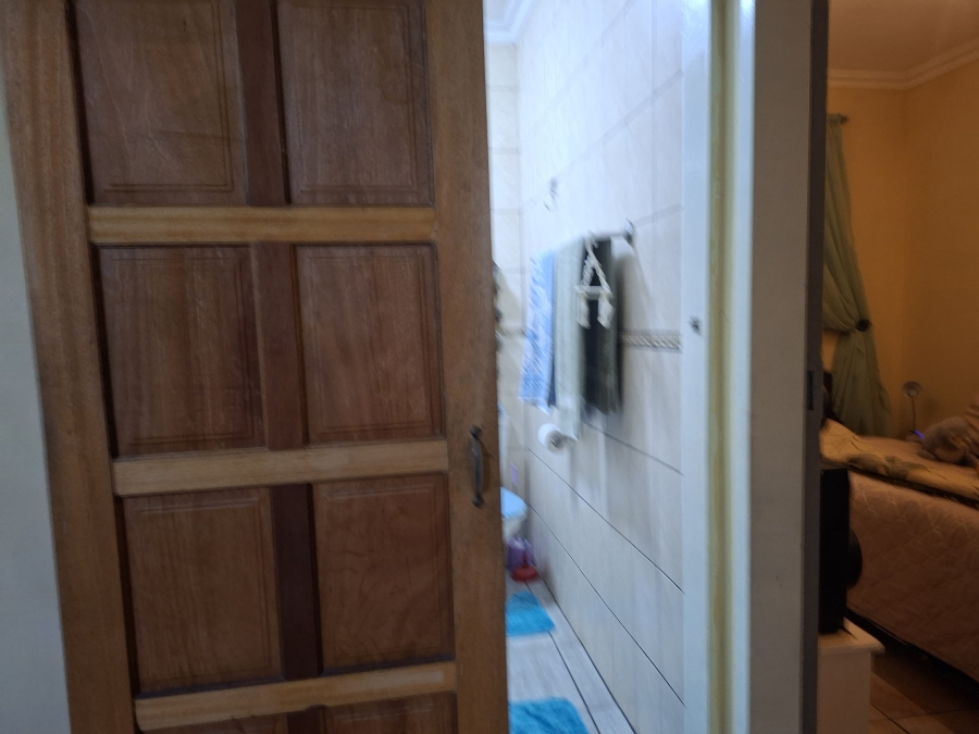 2 Bedroom Property for Sale in Vanderbijlpark CW 3 Gauteng