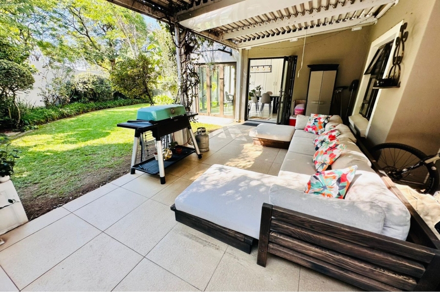 2 Bedroom Property for Sale in Bryanston Gauteng