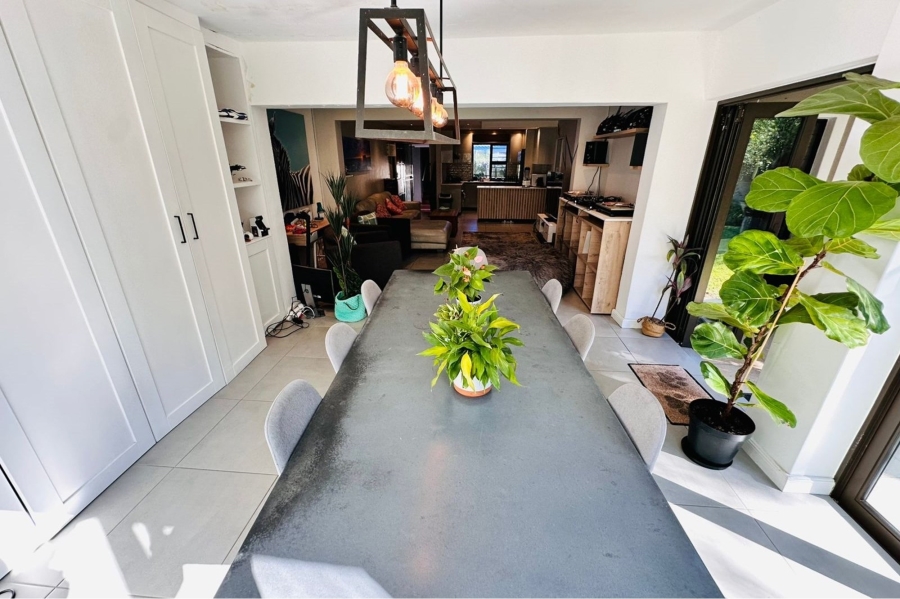 2 Bedroom Property for Sale in Bryanston Gauteng