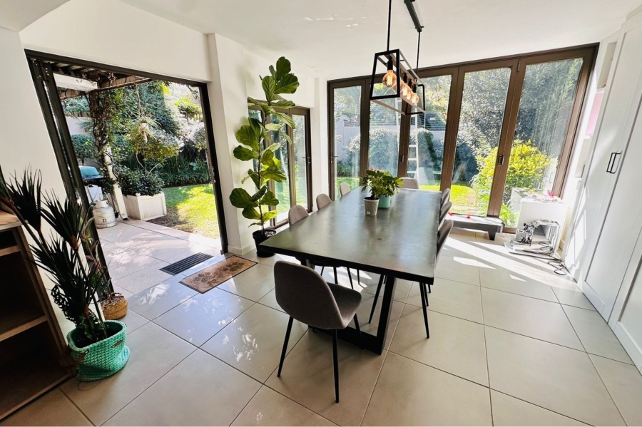 2 Bedroom Property for Sale in Bryanston Gauteng
