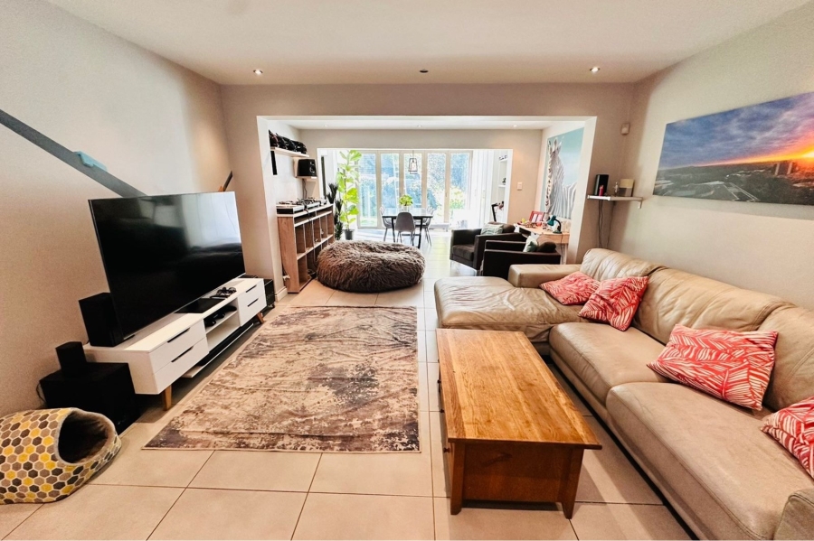 2 Bedroom Property for Sale in Bryanston Gauteng