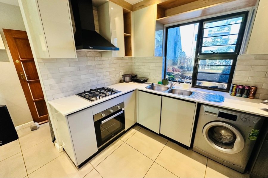 2 Bedroom Property for Sale in Bryanston Gauteng