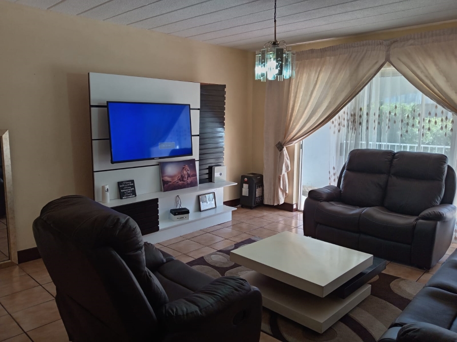 2 Bedroom Property for Sale in Florida Gauteng