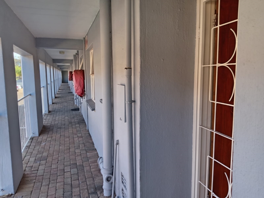 2 Bedroom Property for Sale in Florida Gauteng