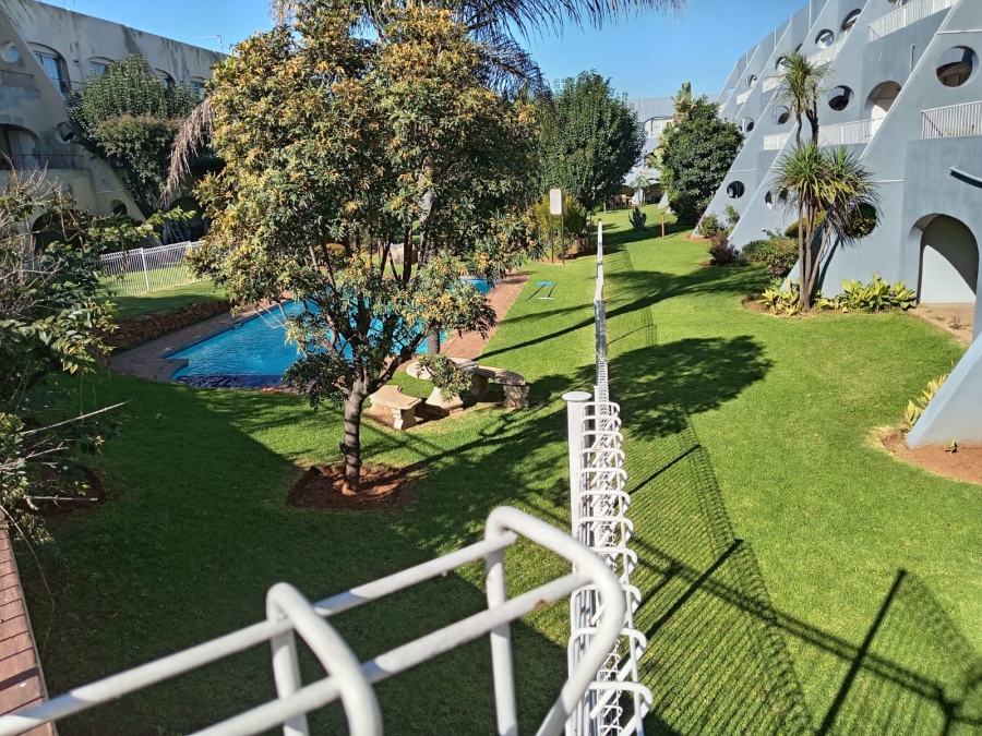 2 Bedroom Property for Sale in Florida Gauteng