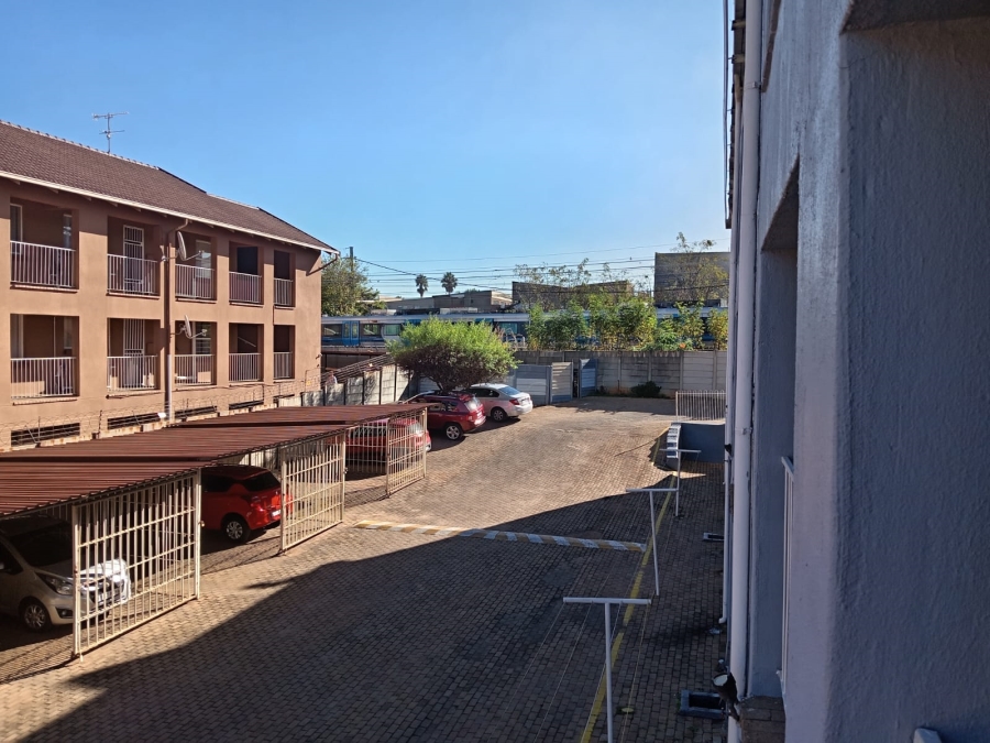 2 Bedroom Property for Sale in Florida Gauteng
