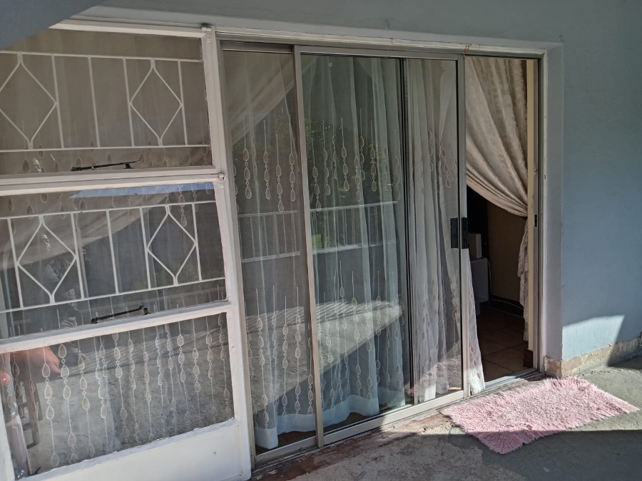 2 Bedroom Property for Sale in Florida Gauteng