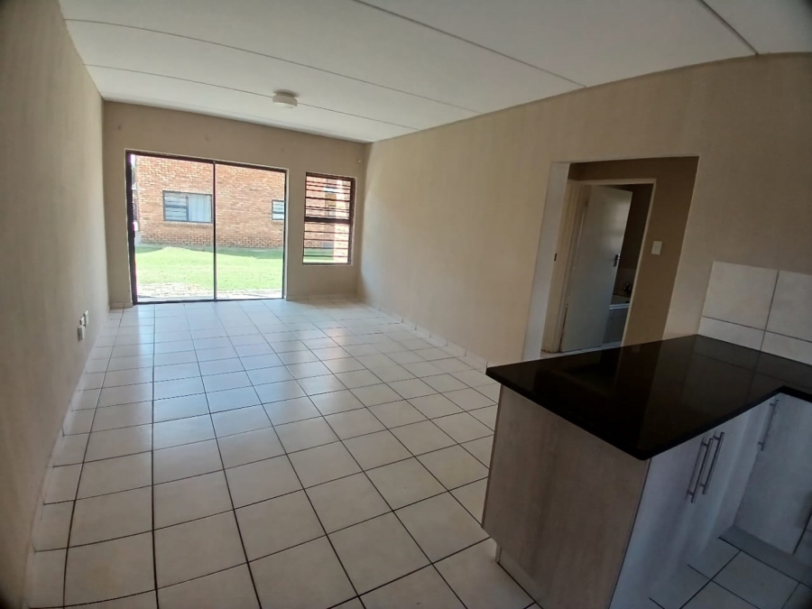 To Let 2 Bedroom Property for Rent in Karenpark Gauteng