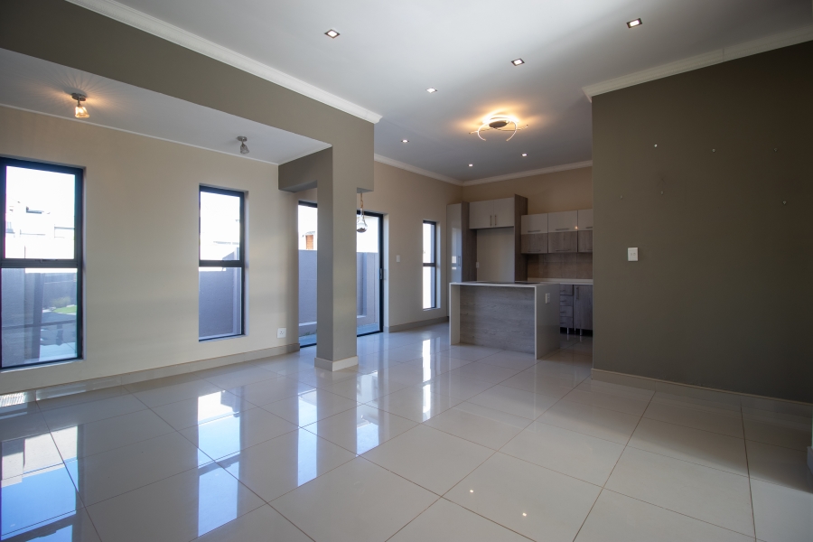 3 Bedroom Property for Sale in Louwlardia Gauteng