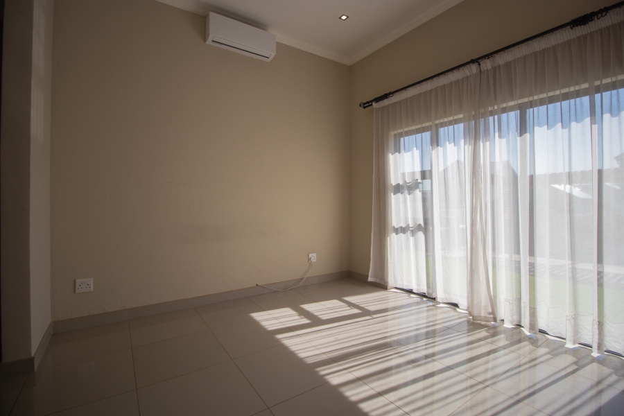 3 Bedroom Property for Sale in Louwlardia Gauteng