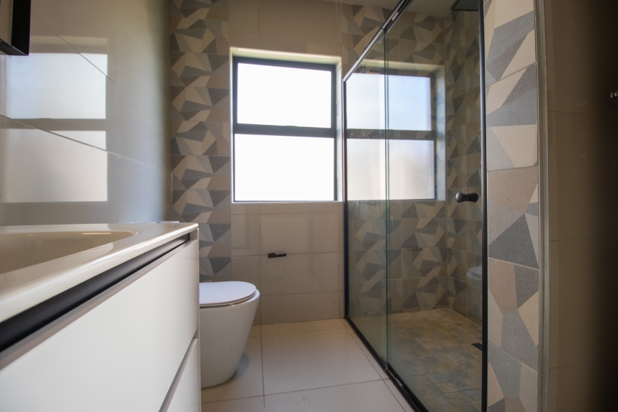 3 Bedroom Property for Sale in Louwlardia Gauteng