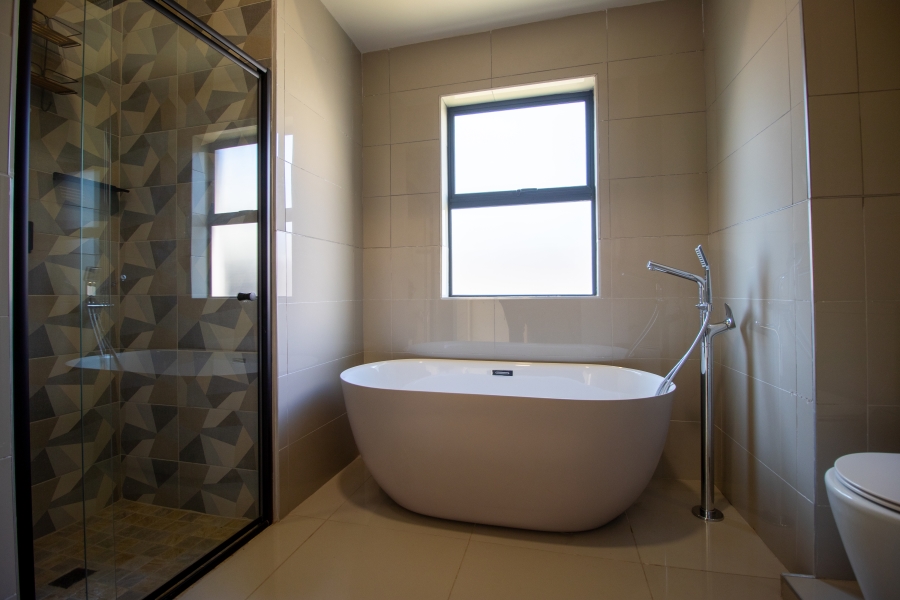 3 Bedroom Property for Sale in Louwlardia Gauteng