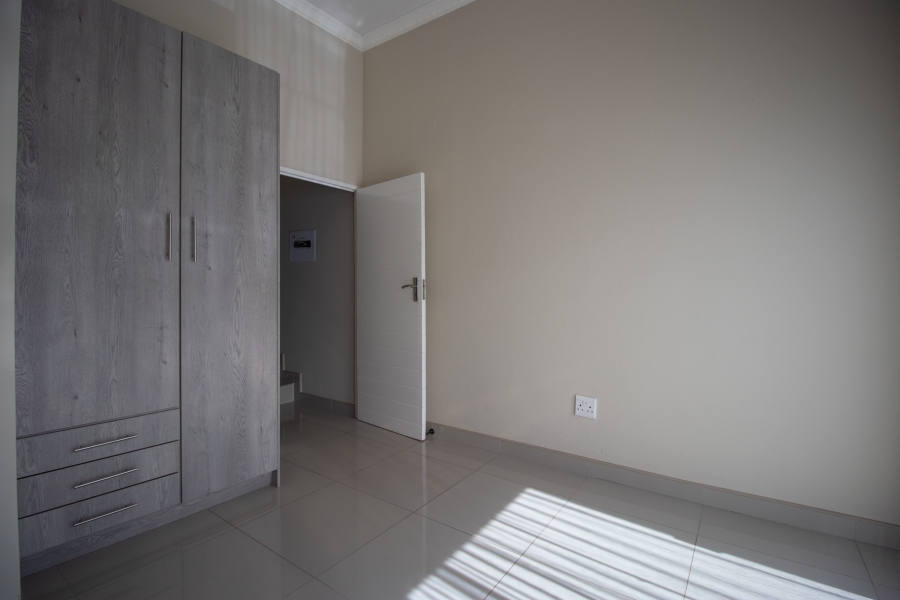 3 Bedroom Property for Sale in Louwlardia Gauteng
