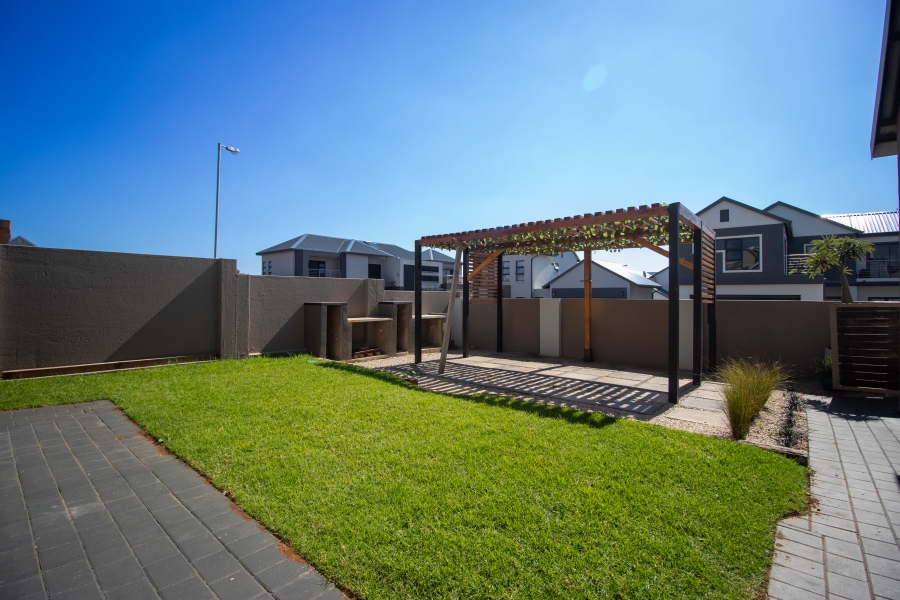 3 Bedroom Property for Sale in Louwlardia Gauteng