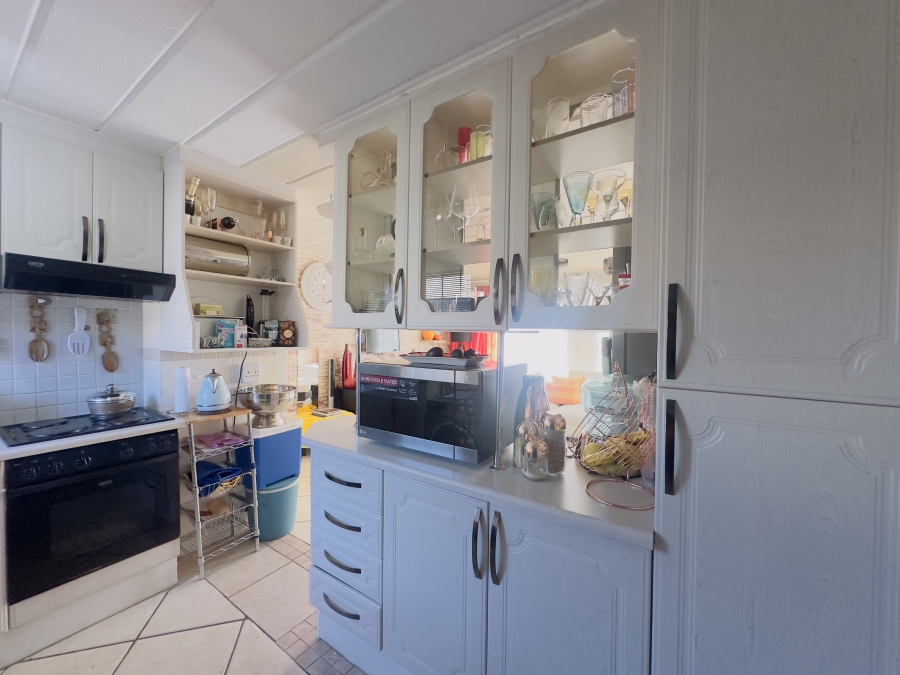 2 Bedroom Property for Sale in Verwoerdpark Gauteng