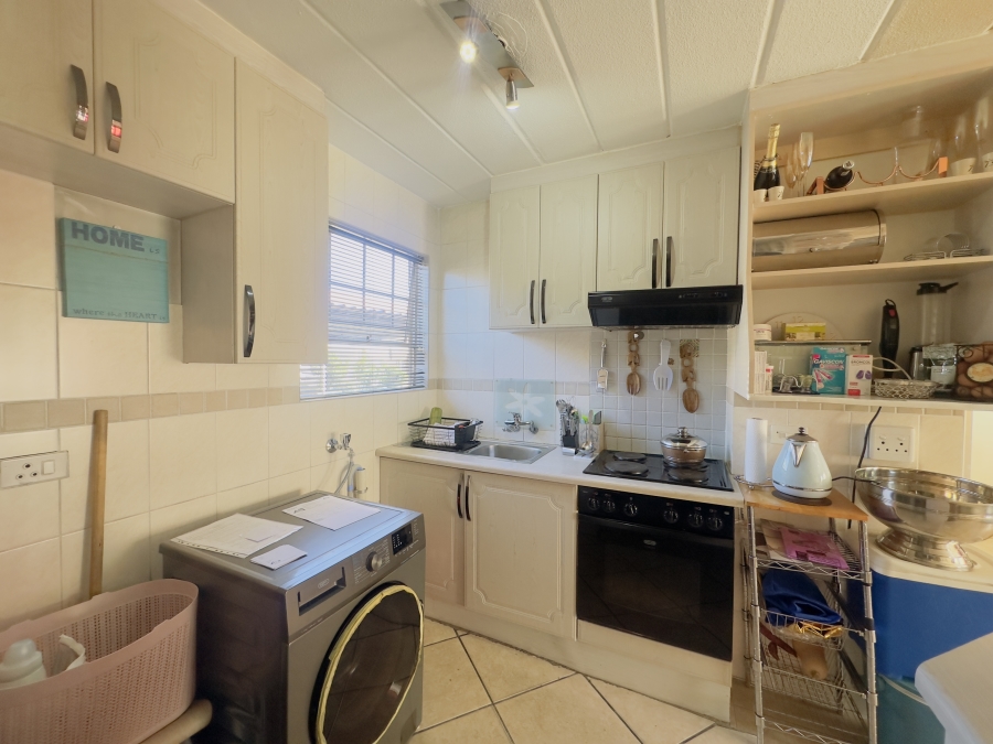 2 Bedroom Property for Sale in Verwoerdpark Gauteng
