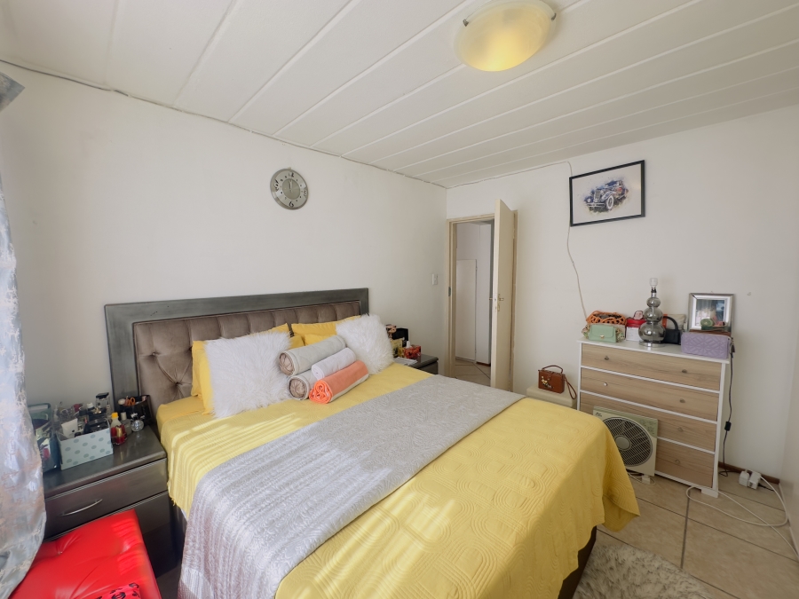 2 Bedroom Property for Sale in Verwoerdpark Gauteng