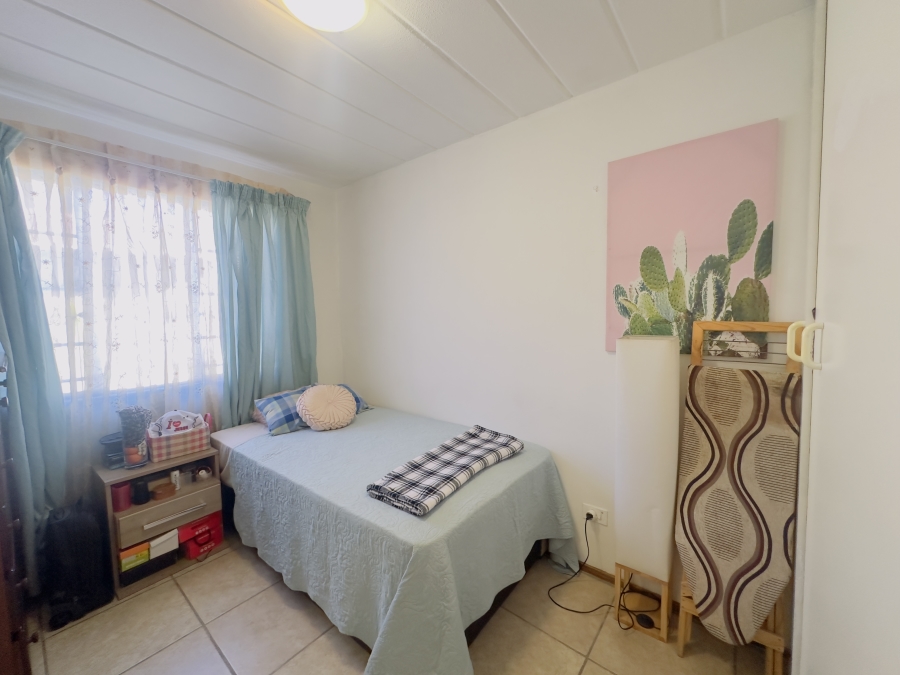 2 Bedroom Property for Sale in Verwoerdpark Gauteng