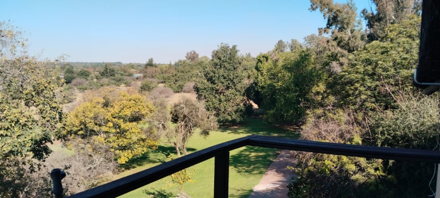 To Let 2 Bedroom Property for Rent in Rietfontein Gauteng