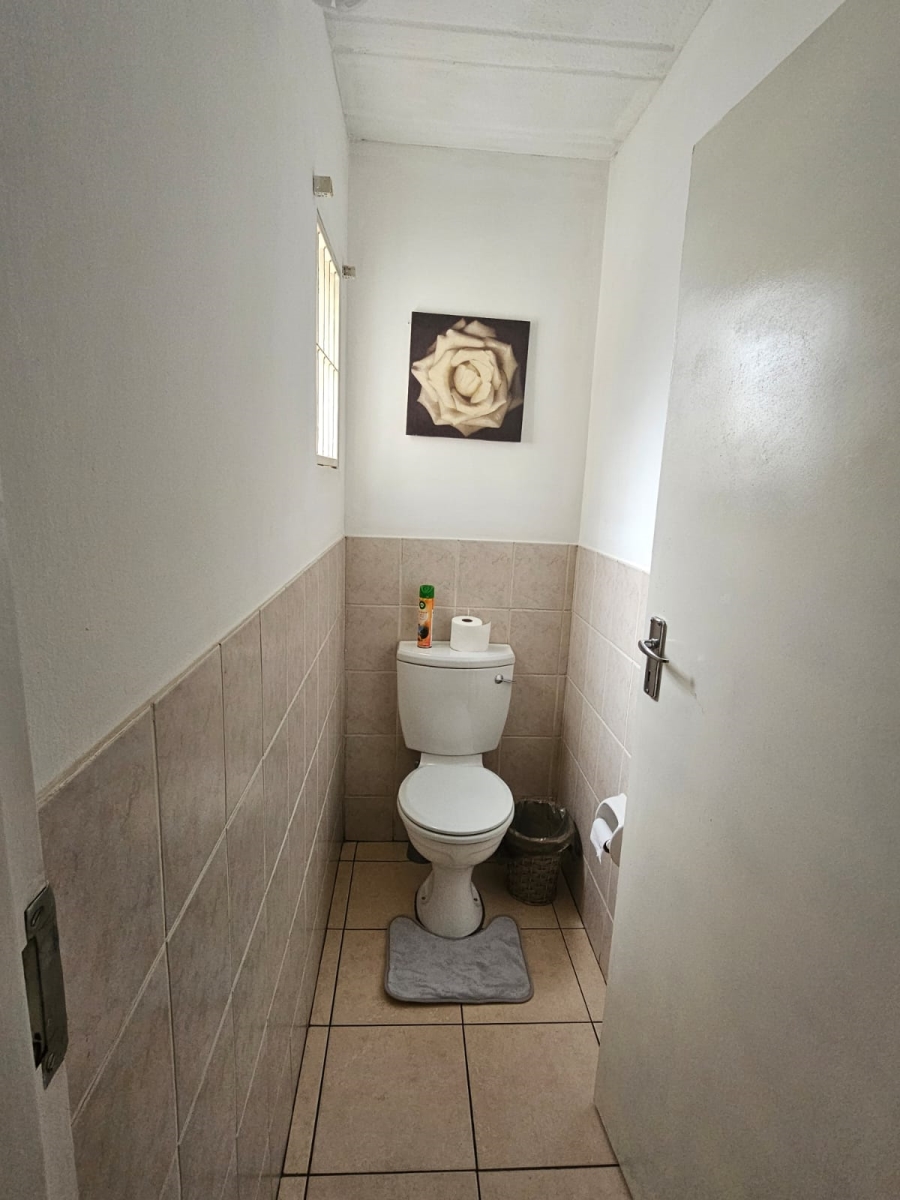 To Let 2 Bedroom Property for Rent in Brummeria Gauteng