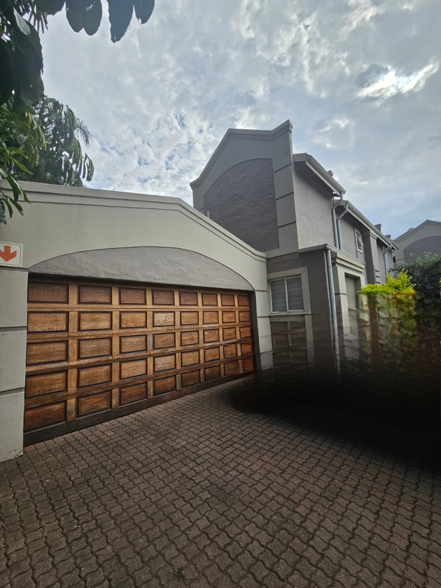 To Let 2 Bedroom Property for Rent in Brummeria Gauteng