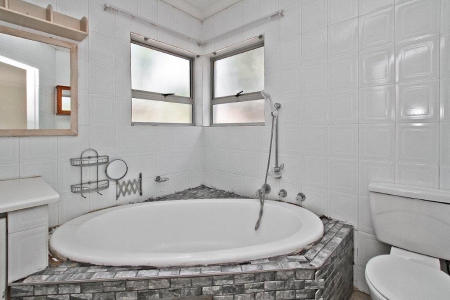 To Let 2 Bedroom Property for Rent in Bedfordview Gauteng