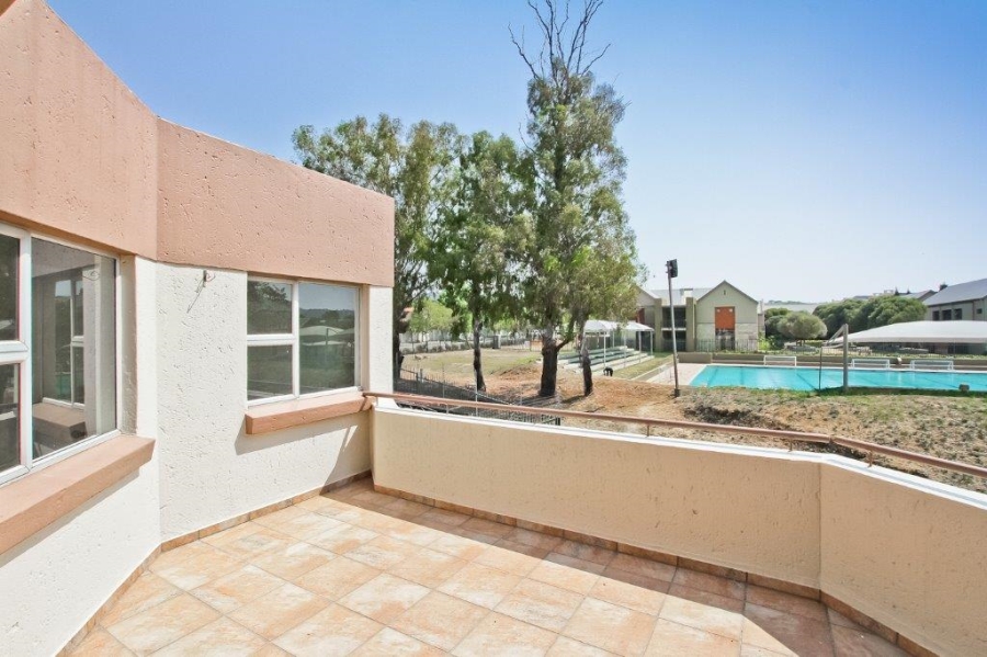 To Let 2 Bedroom Property for Rent in Bedfordview Gauteng
