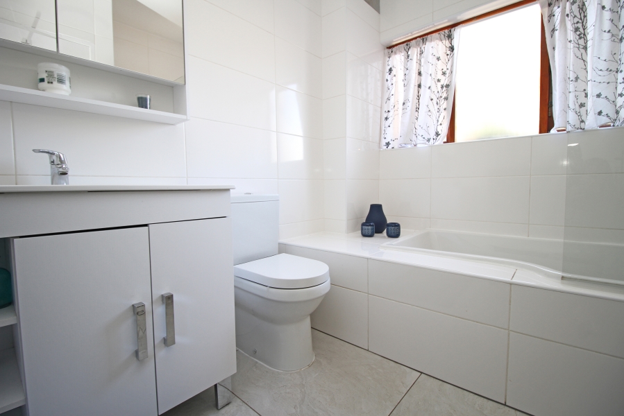 3 Bedroom Property for Sale in Sunninghill Gauteng