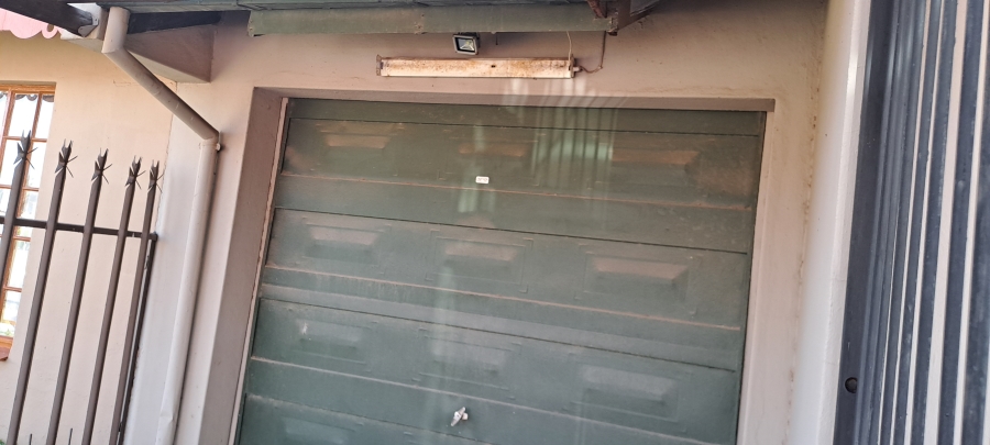 2 Bedroom Property for Sale in Kwa Thema Phase 2 Gauteng