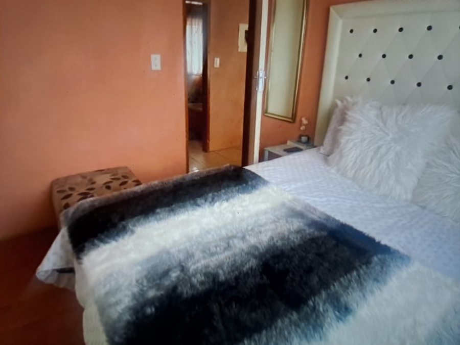 2 Bedroom Property for Sale in Kwa Thema Phase 2 Gauteng