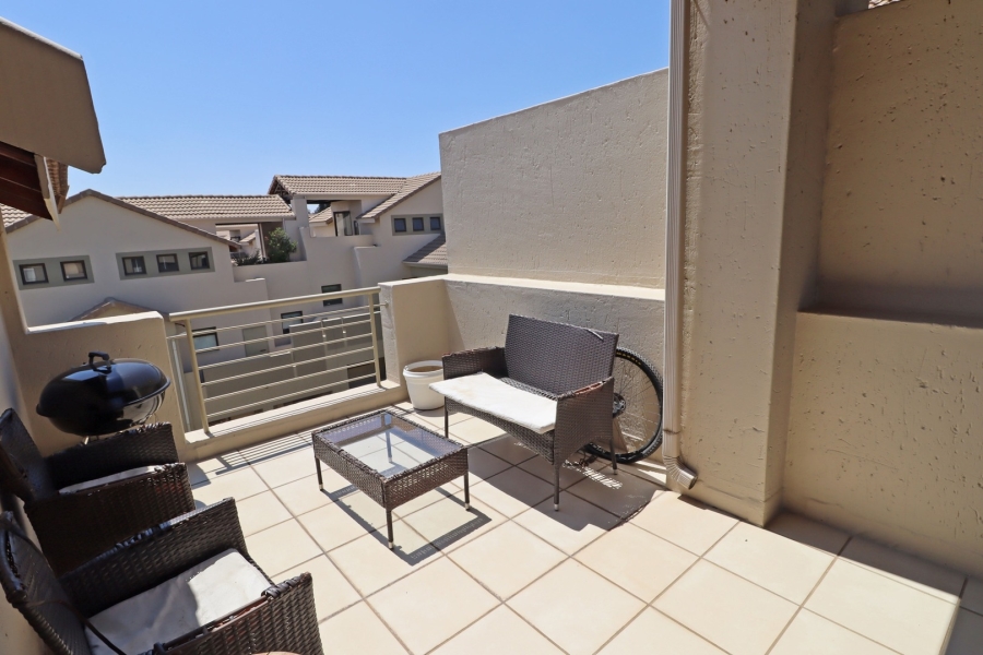 To Let 1 Bedroom Property for Rent in Bryanston Gauteng