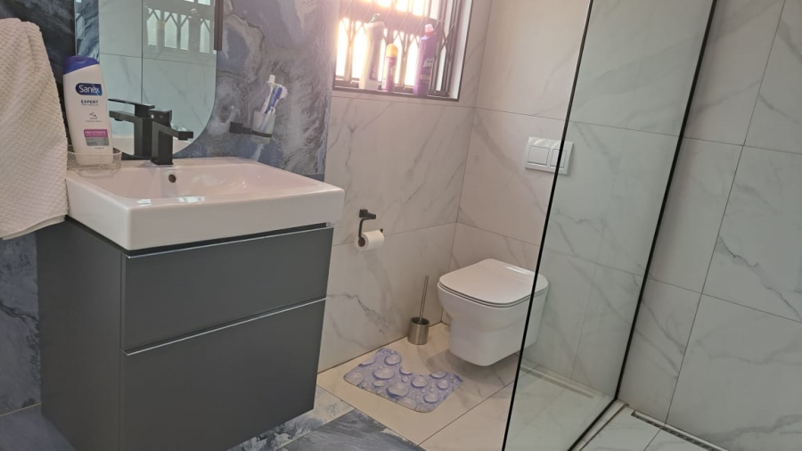 4 Bedroom Property for Sale in Flora Gardens Gauteng
