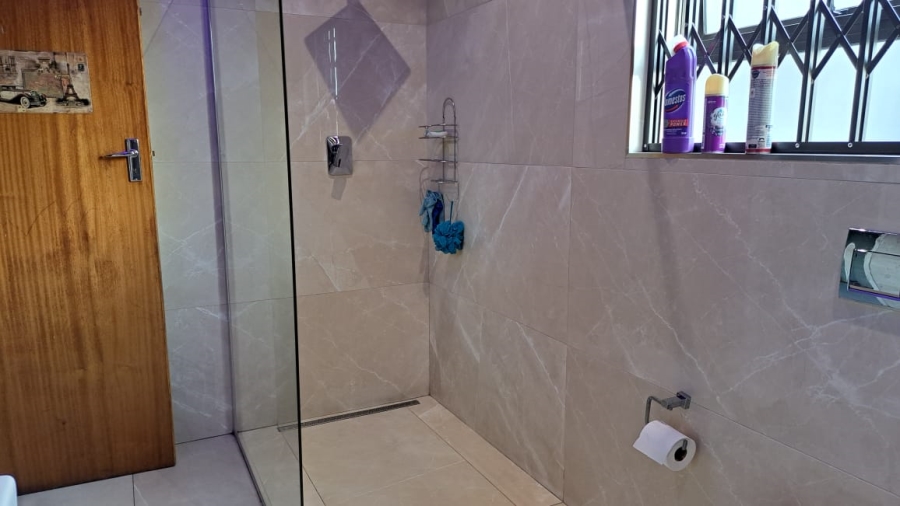 4 Bedroom Property for Sale in Flora Gardens Gauteng