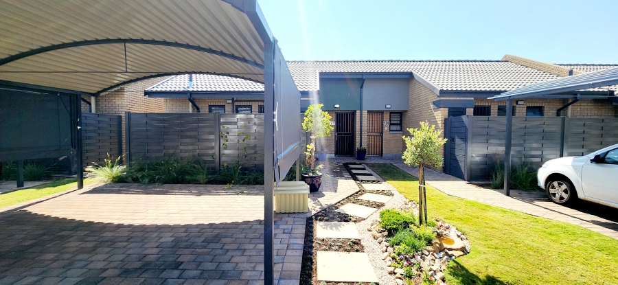 1 Bedroom Property for Sale in Montana Tuine Gauteng