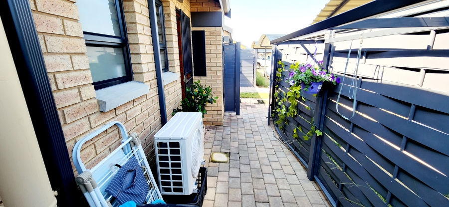 1 Bedroom Property for Sale in Montana Tuine Gauteng