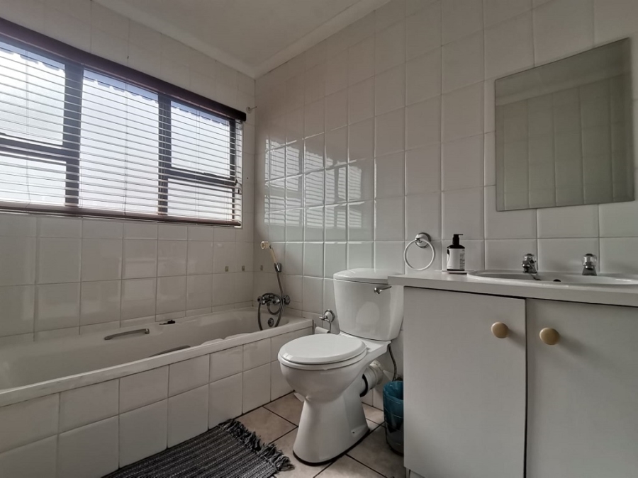 2 Bedroom Property for Sale in Ridgeway Gauteng
